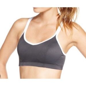 3/$30💚Champion grey and white Shape T-back sports bra size 36B